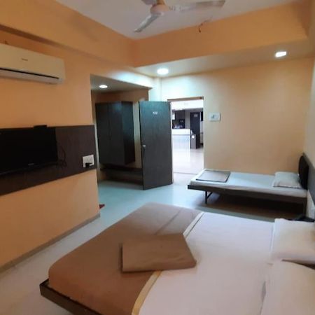 سولابور Sugandha Lodge المظهر الخارجي الصورة