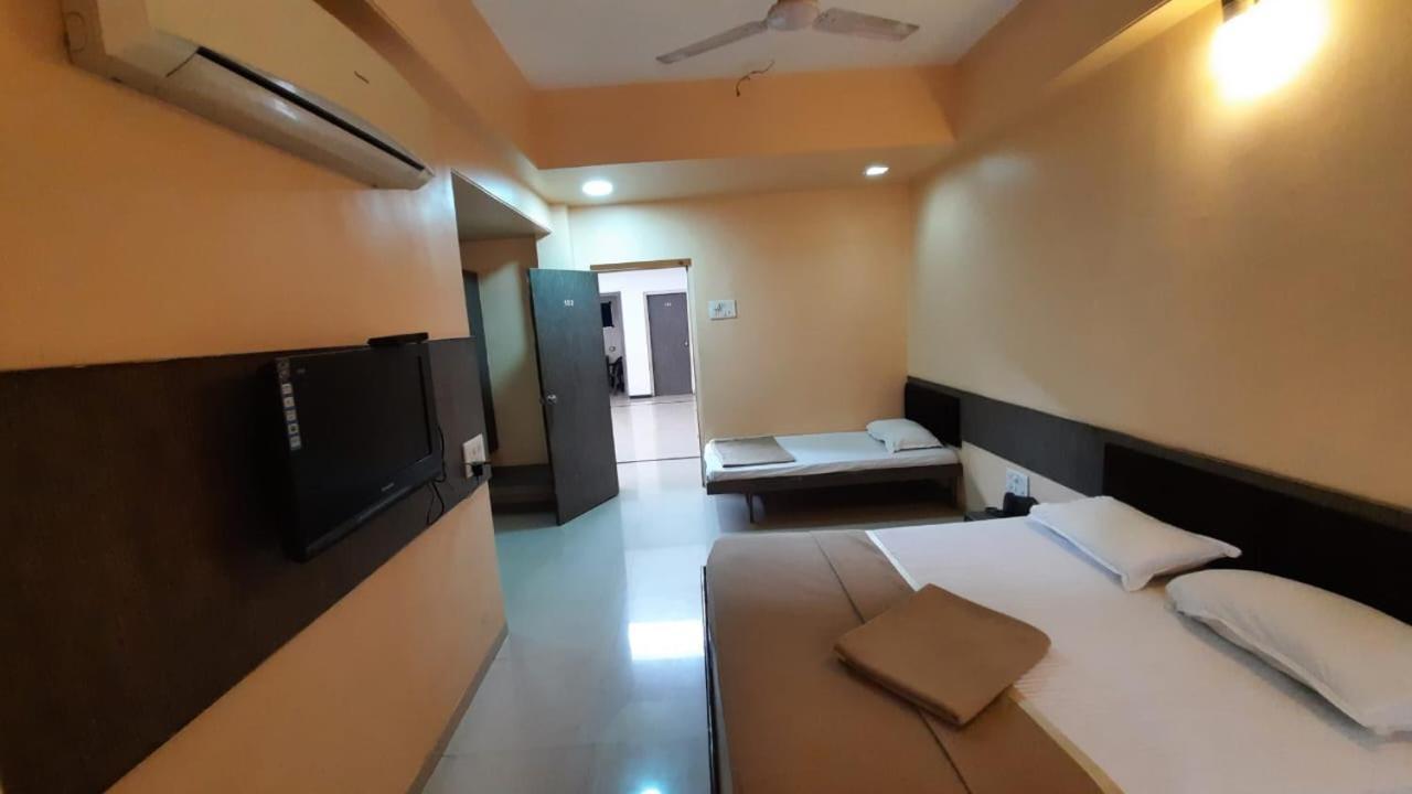 سولابور Sugandha Lodge المظهر الخارجي الصورة