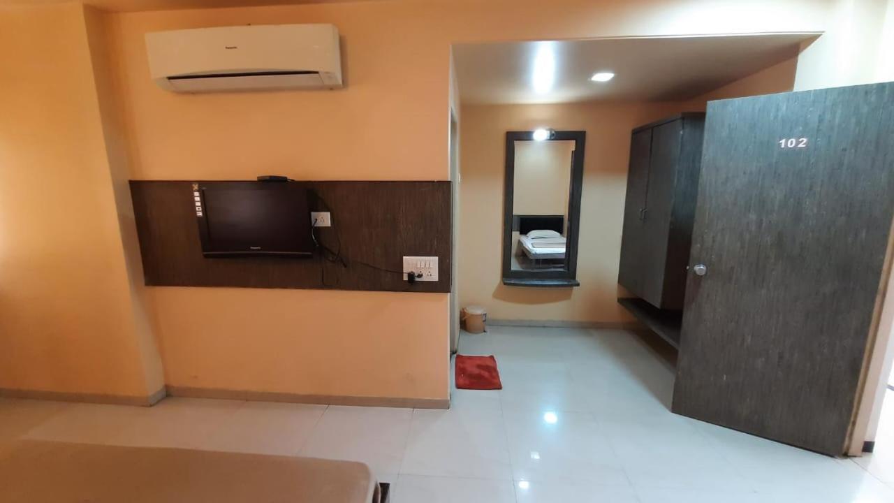 سولابور Sugandha Lodge المظهر الخارجي الصورة